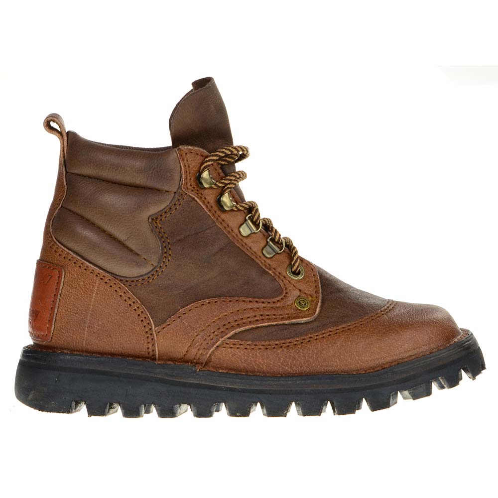 Courteney Selous in Two Tone Buffalo Leather - Image 3